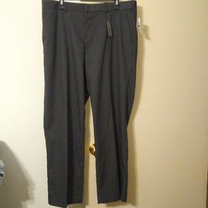 NWT VanHeusen Dark Gray No Iron, Straight Fit, Flat Front Pants (Size 36 W 30 L)